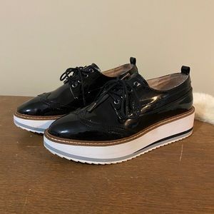 Platform Patten Leather Oxford Sneaker